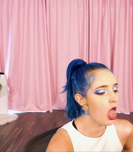 Littlesiha セクシーモデル 写真