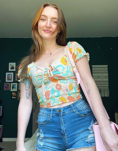 トゥワークオンリーファン 無料ヌード 写真