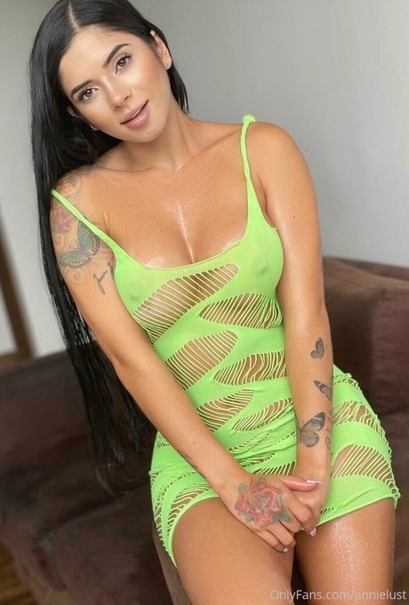 双子のOnlyFans 美しいヌード 写真