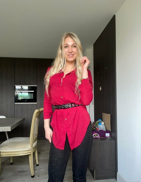 デカ尻ジーンズ OnlyFans 美しい 写真