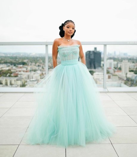 Halle Bailey 無料モデル ギャラリー