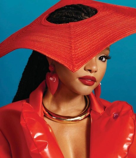 Halle Bailey 裸のポルノスター 写真