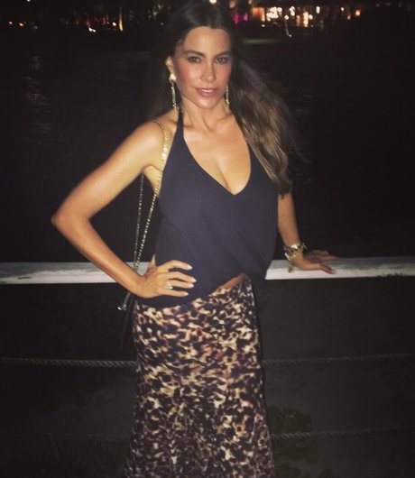 黒檀の小人OnlyFans 無料ヌード 画像