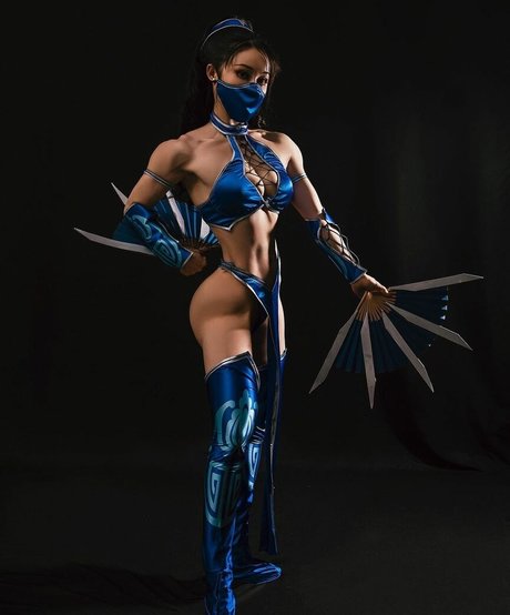 小柄で痩せたOnlyFans セクシーxxx 画像