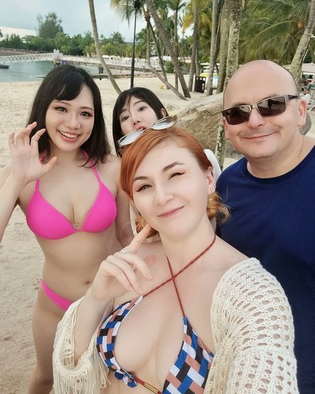 ハンズオンリーファン 無料セクシー 写真