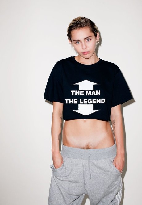 若い熟女OnlyFans ポルノ 写真