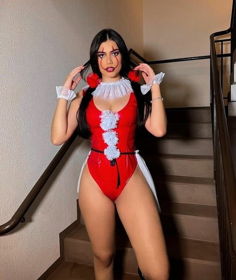 Victtoria Medeiros スター ヌード ギャラリー