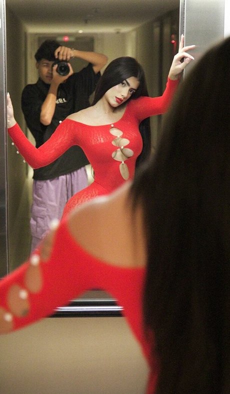 Victtoria Medeiros 素敵なスター ギャラリー