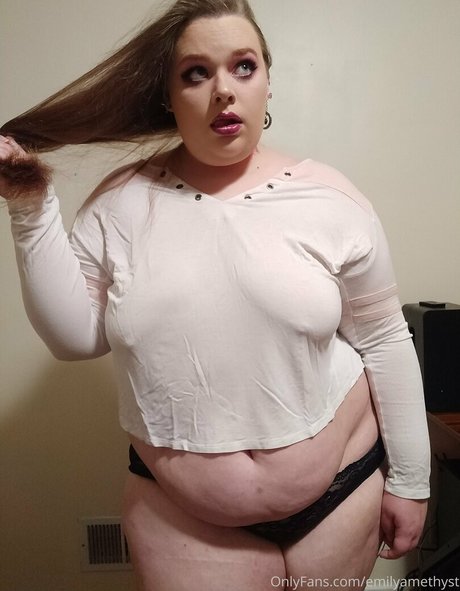 phoebegoth 裸モデル 画像