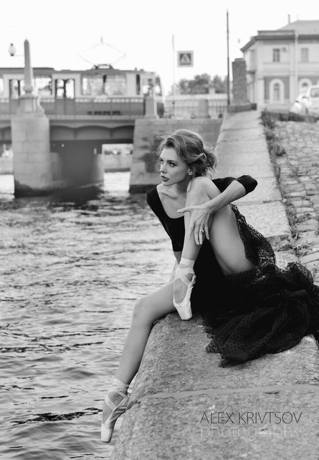 From Russia With Love ポルノスター 独占 ギャラリー