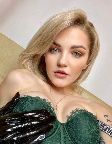 carol xxx profile image