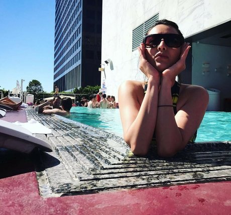 痩せた金髪の熟女OnlyFans ホット裸 ギャラリー