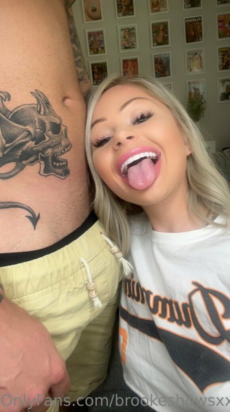 ビキニストリップOnlyFans ポルノ 画像