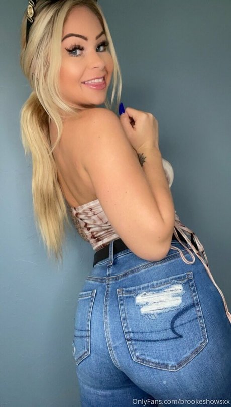 ディスコード トランス OnlyFans ホット 画像