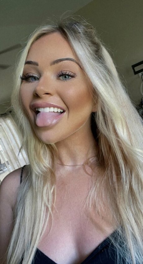 PawgトランスOnlyFans セクシー裸 ギャラリー