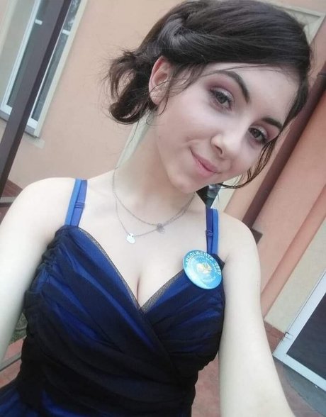 Wiktoria Bystron ヌードのポルノスター 写真