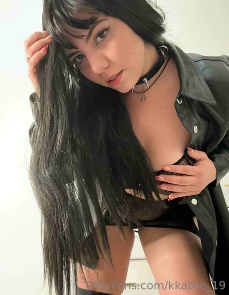 イタリア人熟女OnlyFans ホットxxx ギャラリー