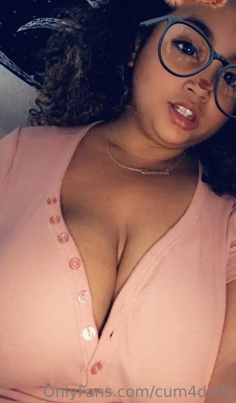 アジア人フィンドムOnlyFans セクシーヌード ギャラリー