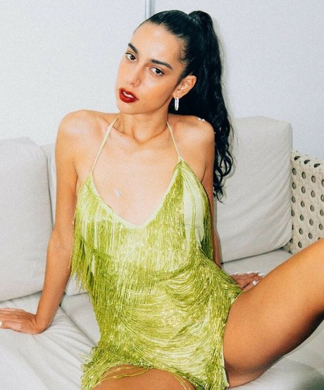 手袋onlyfans アート裸 写真