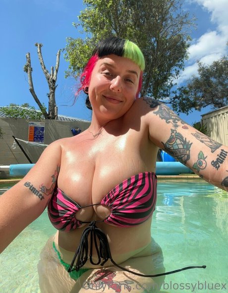 blossybluex 素敵なモデル ギャラリー