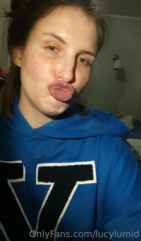 黒髪の熟女OnlyFans 無料ヌード 写真