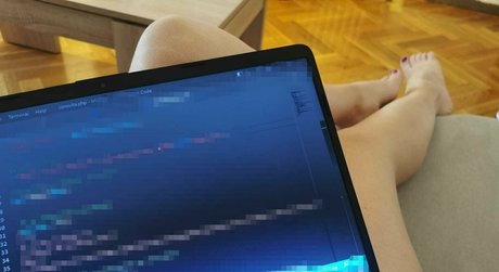 sam dreamy lips profile image