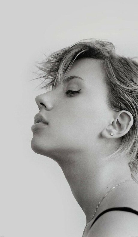 Scarlett Johansson ポルノスター 裸 写真