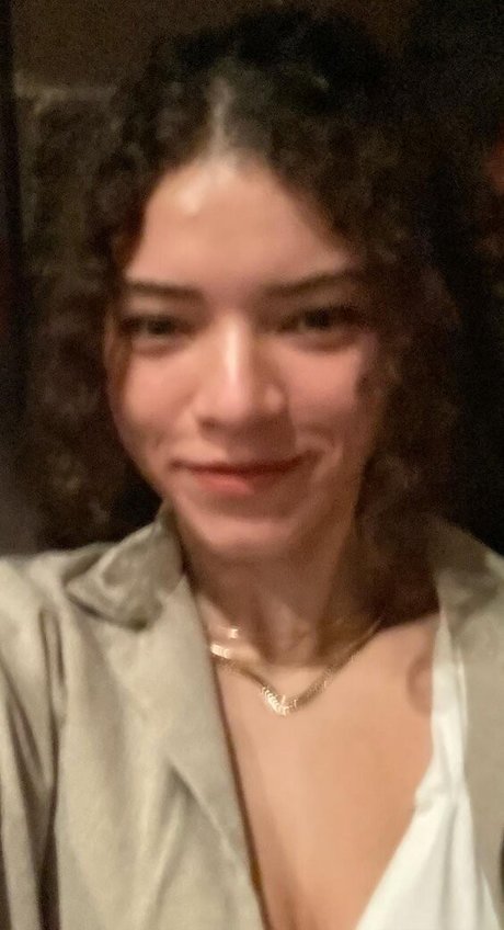 Brittany Venti セクシーなポルノスター 写真