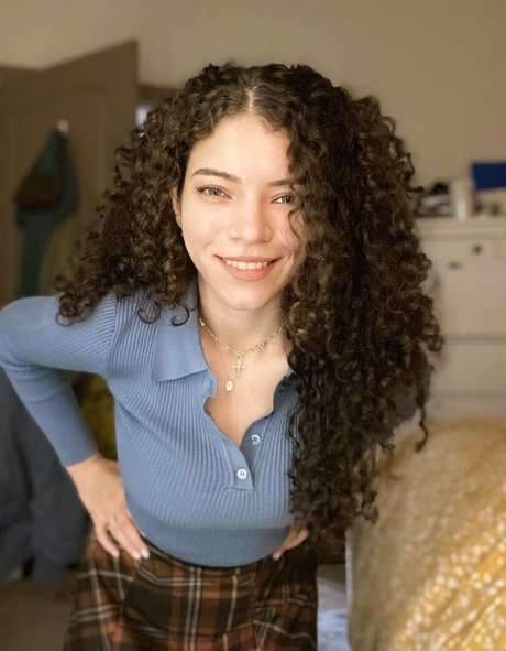 ゴスアジアンOnlyFans エロチック アーカイブ