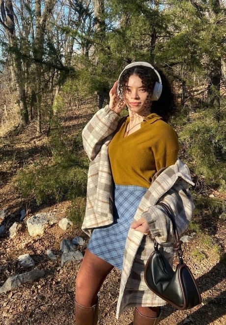 Brittany Venti ホットなモデル 写真