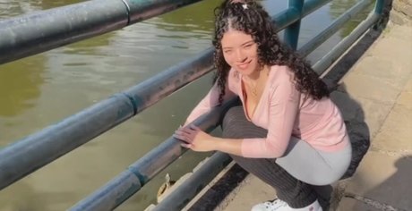 Brittany Venti 可愛い女優 写真