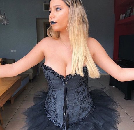 フィットネス熟女OnlyFans ホットポルノ ギャラリー