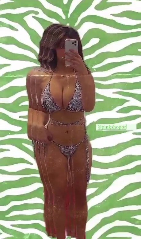 ゴスアジアンOnlyFans セクシーヌード 写真