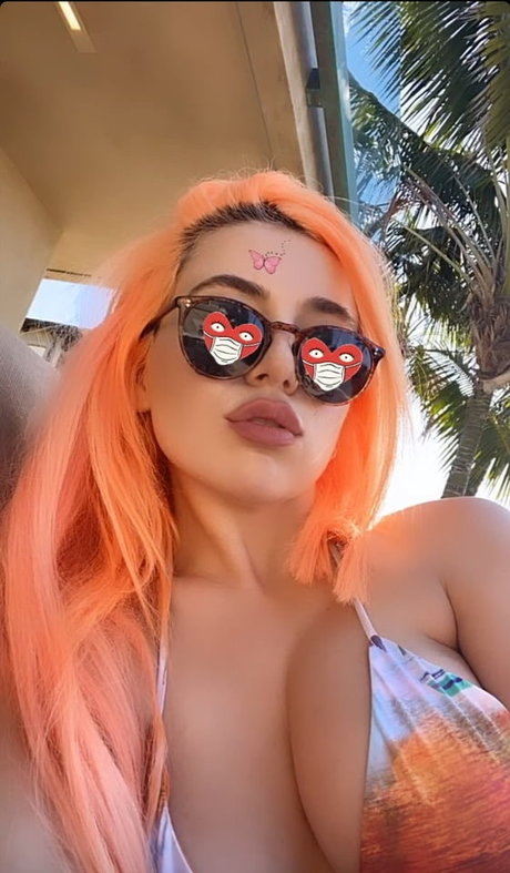 ニューハーフ巨乳OnlyFans セクシーヌード アーカイブ