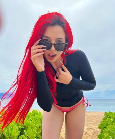 エボニートランスオンリーファンズ エロチック 写真