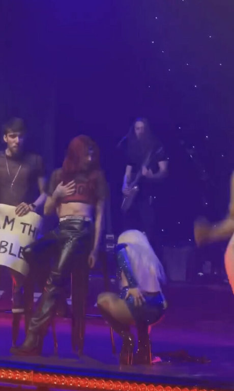 Ava Max HDスター 写真