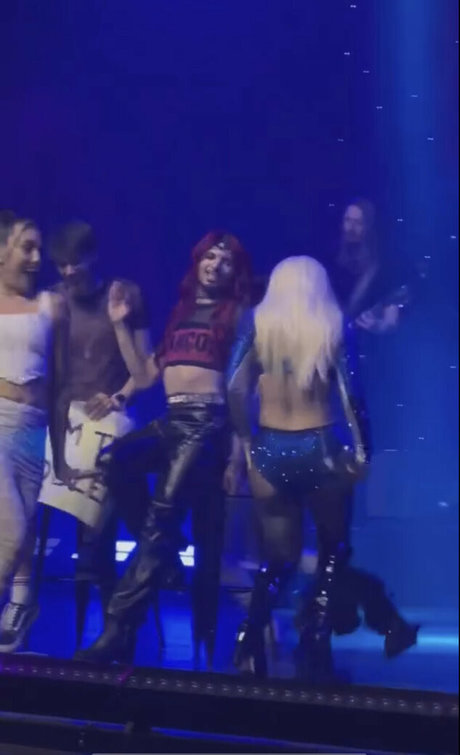 Ava Max 素敵なモデル アーカイブ