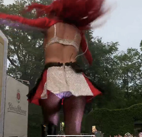 Ava Max 独占スター 画像