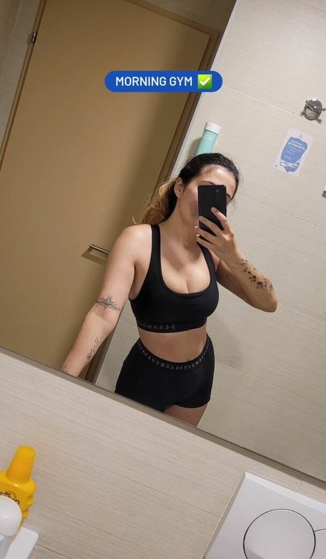 Cadaea 高品質のポルノスター 写真