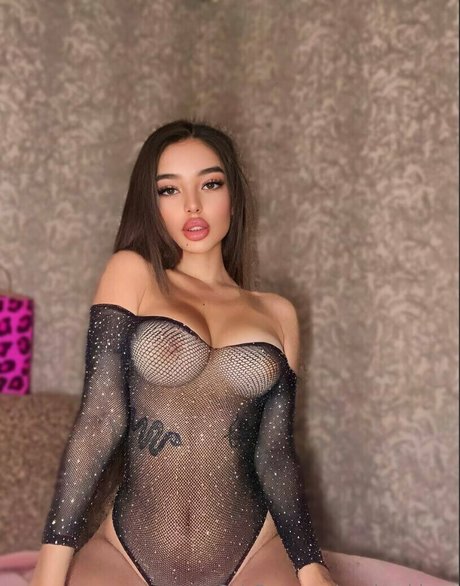 巨乳とお尻のOnlyFans ホット 写真