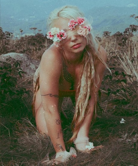 Eliza Grace ポルノ女優 画像