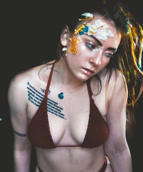 Eliza Grace 高品質のスター 写真