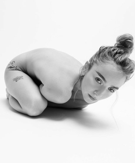 Eliza Grace ポルノスター 無料 写真