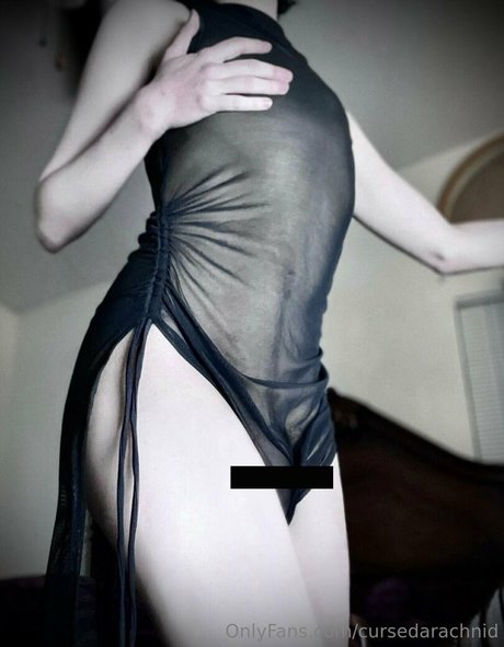 客室乗務員 OnlyFans ホットヌード 写真