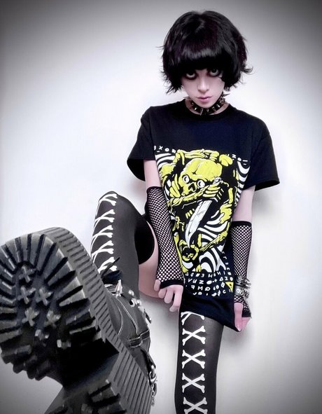 ティーンプッシーOnlyFans ポルノ ギャラリー