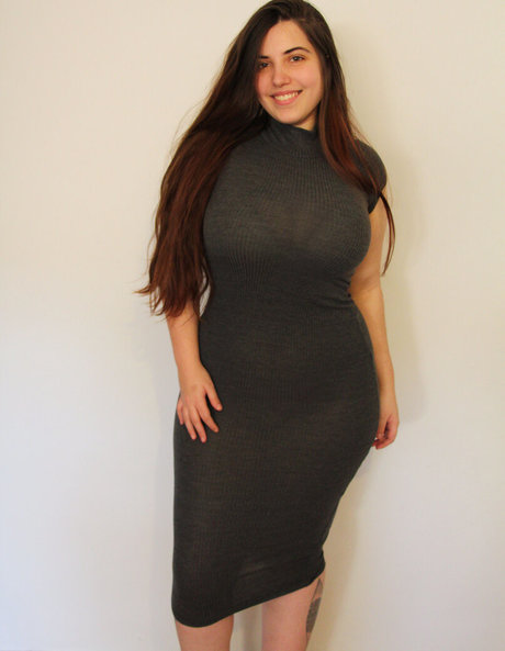 フラットオンリーファン 無料裸 画像