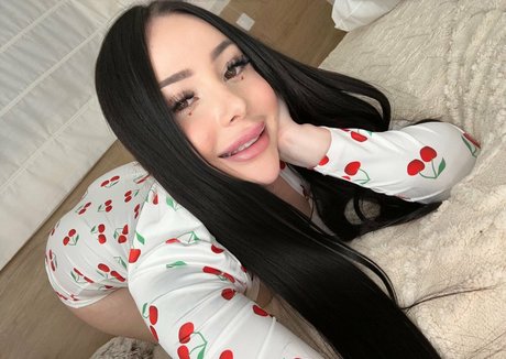 美しいロシアのOnlyFans アートxxx ギャラリー