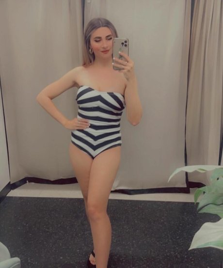 手袋onlyfans ホットヌード 画像