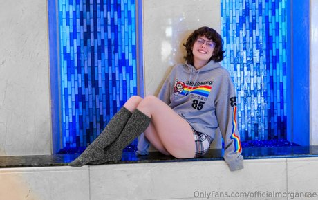 officialmorganrae ヌードのポルノスター 画像