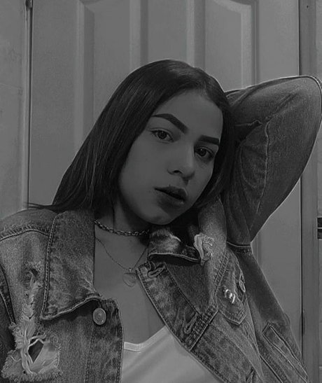 巨乳とお尻のOnlyFans アートヌード 画像